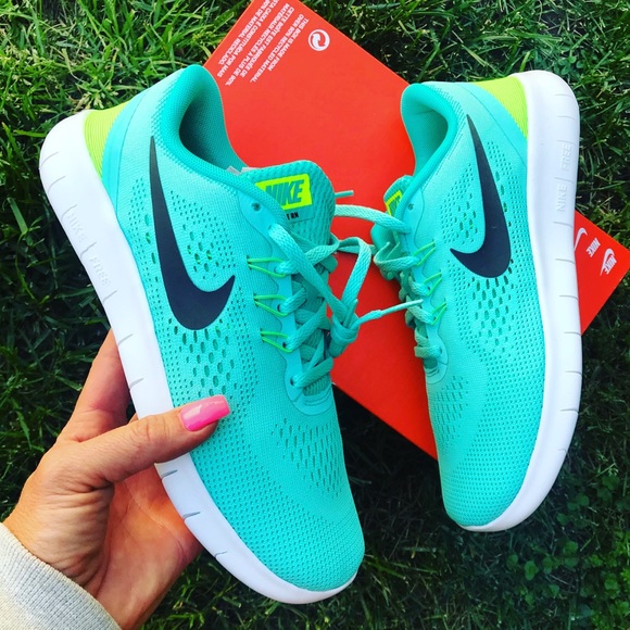 Nike Shoes - NEW 🌴 NIKE FREE RN | TIFFANY